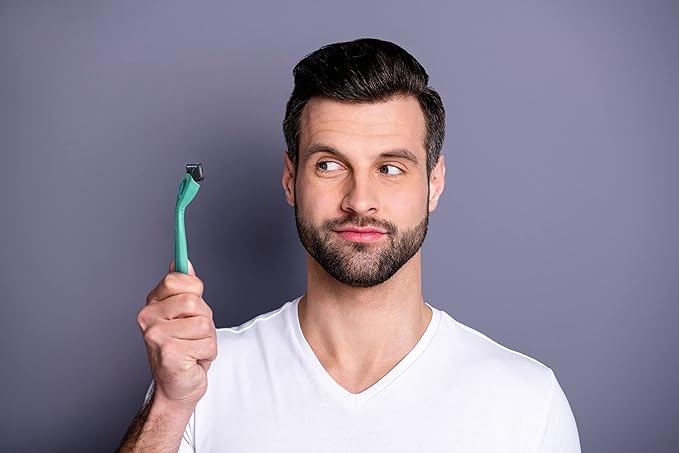 Preserve Shave 5 Five Blade Refillable Razor, Made from Recycled Materials, Neptune Green