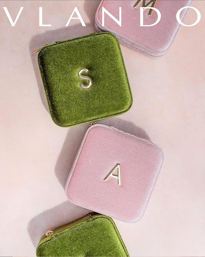 Vlando Wedding Gifts for Women, Jewelry Box, Bridal Shower Gifts, Bridesmaid Gifts for Wedding Day Bride Gifts, Personalized Jewelry Case - Letter D, Pink