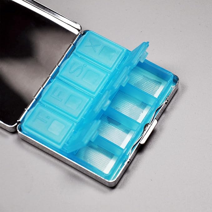 8‑Compartment Metal Pill Box Organizer – Portable Medicine Case 3″×2.6″ | Food‑Grade Dividers | Secure Snap Button Lid | Travel & Gift for Seniors (Ramen Kitty Feast)
