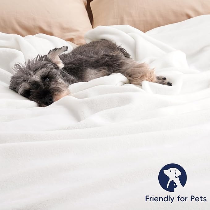 PHF Ultra Soft Fleece Blanket Queen Size, No Shed No Pilling Luxury Plush Cozy 300GSM Lightweight Blanket for Bed, Couch, Chair, Sofa Suitable for All Season, 90" x 90", White