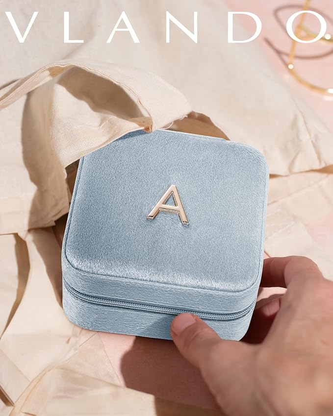 Vlando Travel Jewelry Case for Women Girls, L Initial Travel Jewelry Case, Personalized Mini Jewelry Box, Birthday Gifts for Women Mom Grandma - Letter L, Blue